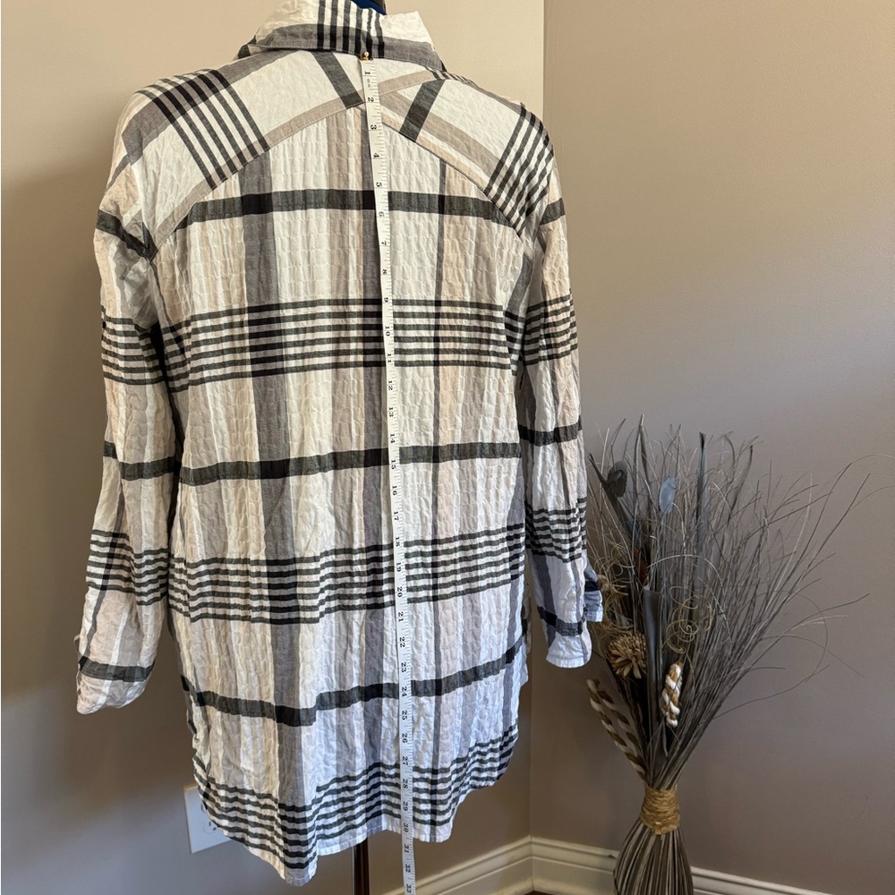 “Wrinkled look” fun, button-down shirt - Picture 6 of 13